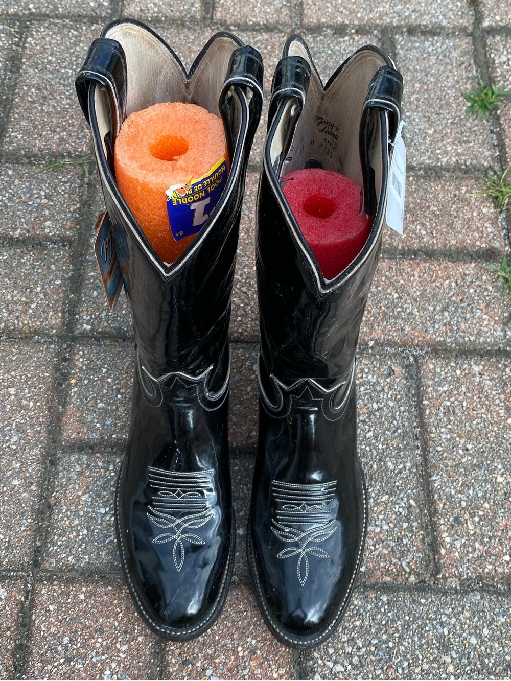 Vintage Black Patent Leather Woman’s Tony Lama Boots with Contrast stitching - Picture 2 of 9